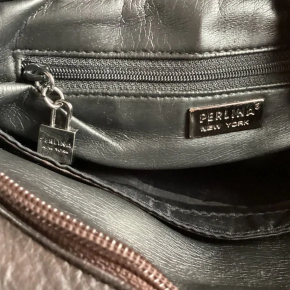 Vintage Perlina Leather Crossbody Handbag - Picture 6 of 9